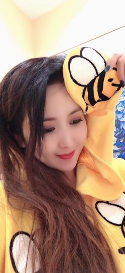 魅丽晴儿主播照片