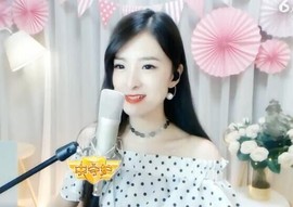 右手还是那个右手！！主播照片