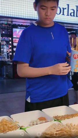 羊肉串4元主播照片
