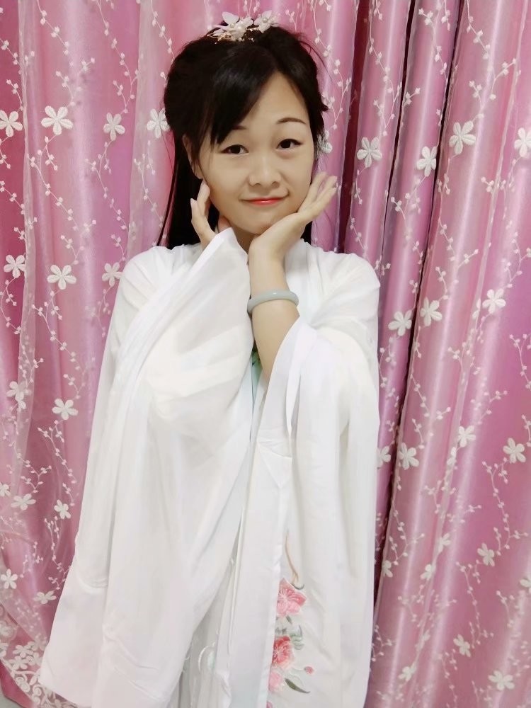 っღ.泡．沫。的图片