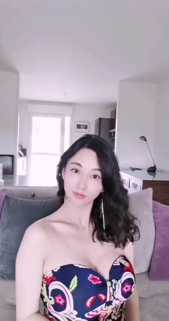 嘴甜是因为心甜，心甜是因为你在