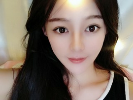 幸福美满家庭主播照片