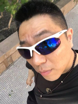 ♬茄酒人生♫主播照片