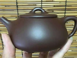 凤姐做紫砂壶自产自销主播照片