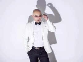 ZHOUfm主播照片
