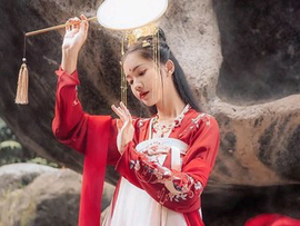 林艇.主播照片