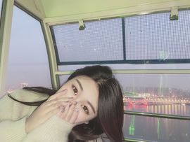 你看我像谁想谁主播照片