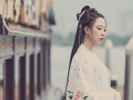 昵称已犯规请改正。主播照片