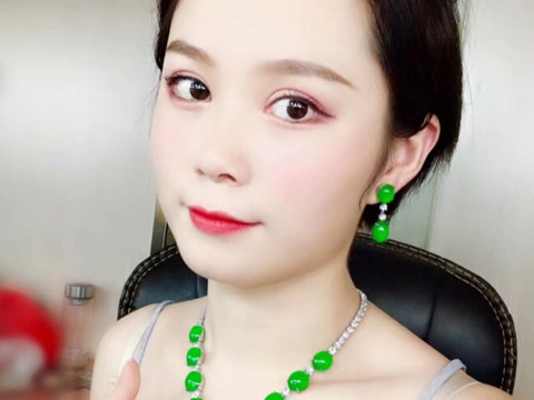 翡翠玉石直播海报
