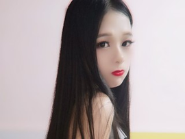无限喜欢黎主播照片