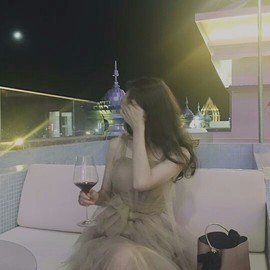 hgffgjugb主播照片