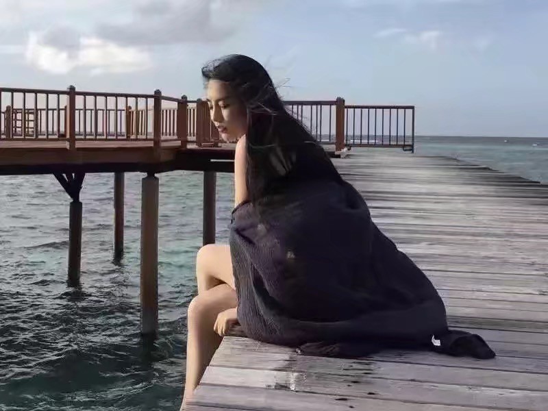夏🐬的主播海报