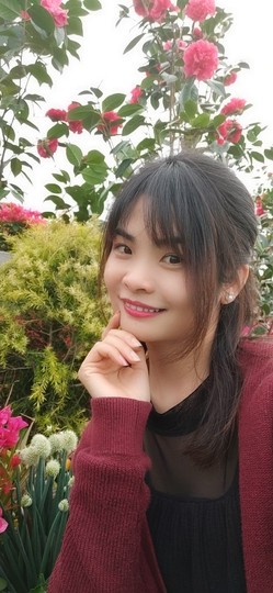 YG小龙女主播照片