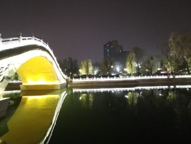 楚建国主播照片