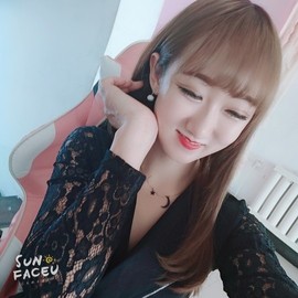 慢热型莹莹主播照片
