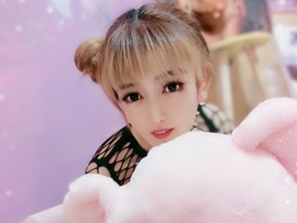 谭家k主播照片