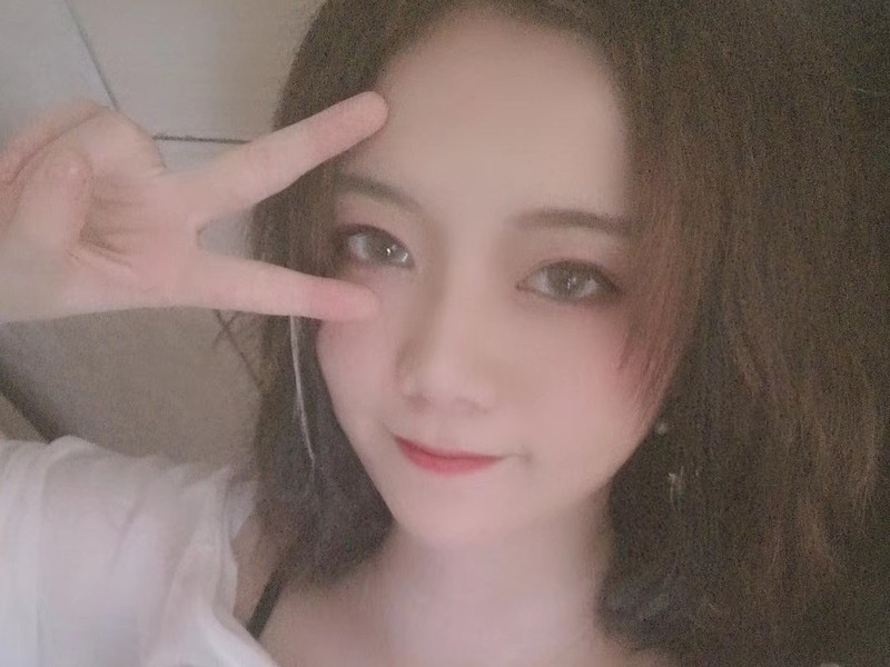 小鱼总2458ep的主播海报