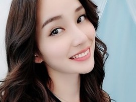 de雷神主播照片