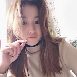 爱笑的YJ主播照片