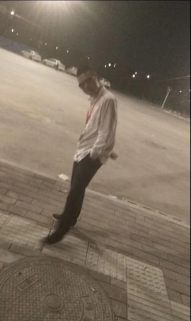 栾Boos.主播照片