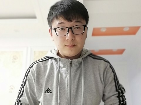老言🐮🐮海报