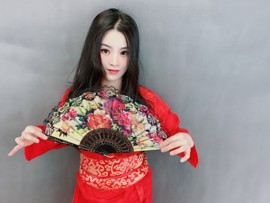 钢管舞童童主播照片