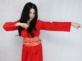 钢管舞童童主播照片