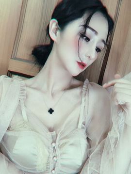 VVVVVV雅主播照片