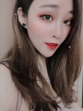 周金生珠宝店张总主播照片