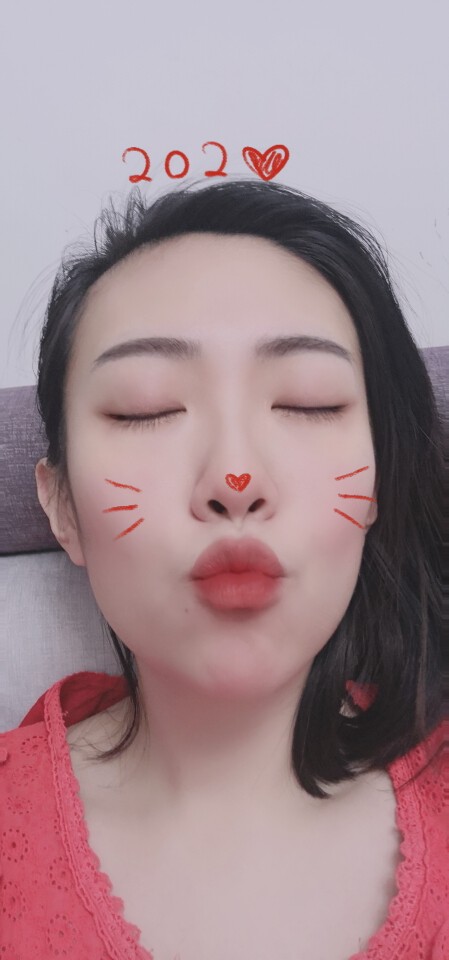柒月最后一天播的主播照片