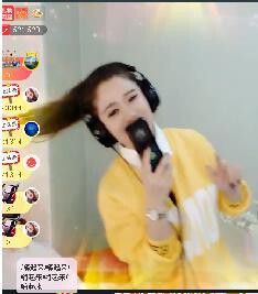 清醒的疯子听歌挂机的图片