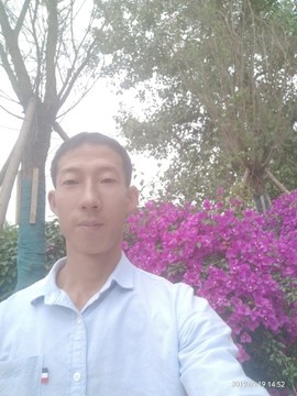 8897一无所有lr主播照片