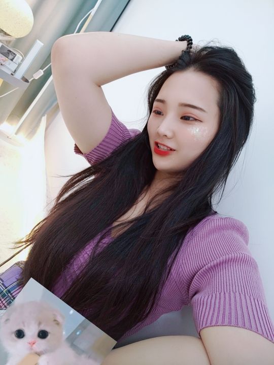 新人小九求关注的主播照片