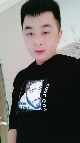 内蒙古和谐号主播照片