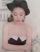 你还有我。。