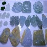 空放珠寶的主播照片