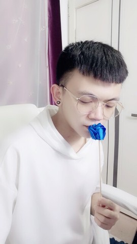 阿嘴！主播照片