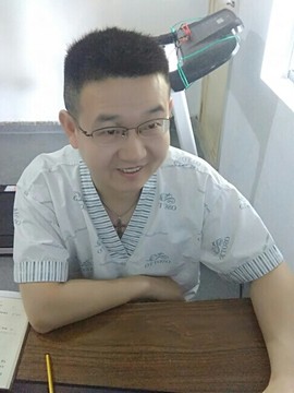每日九点半主播照片