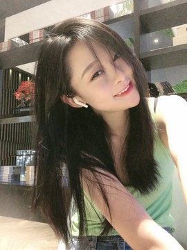 小桃子新主播主播照片