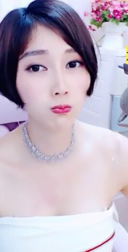 萌萌哒猎手主播照片