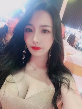 妖神🇨🇳九尾狐主播照片