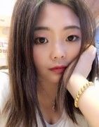 为爱君临主播照片