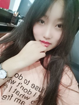 夏开心主播照片