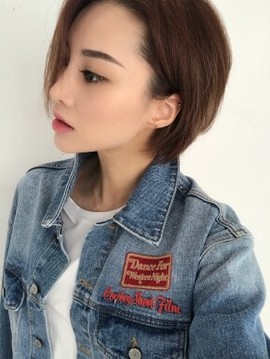 逐光路主播照片