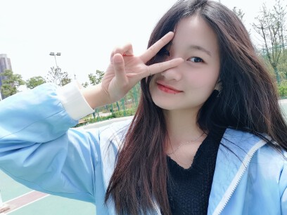 田小茹主播照片