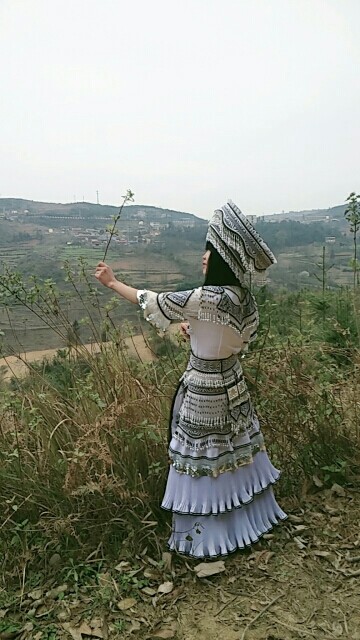 新人芬芬求关注的主播照片