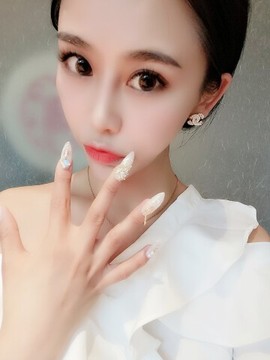 💉早安主播照片