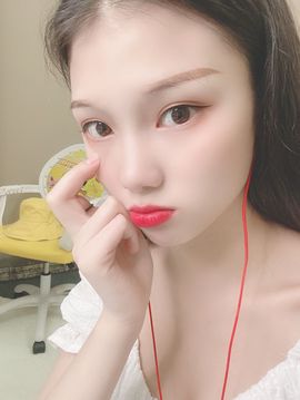 ^_^楚菲菲主播照片