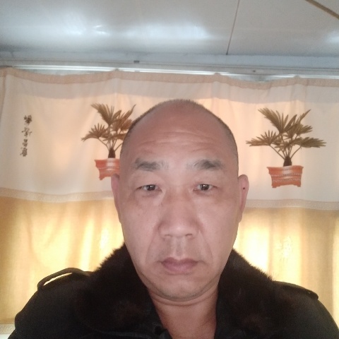 阵兴军的主播照片