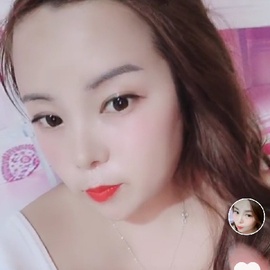玲玲93主播照片